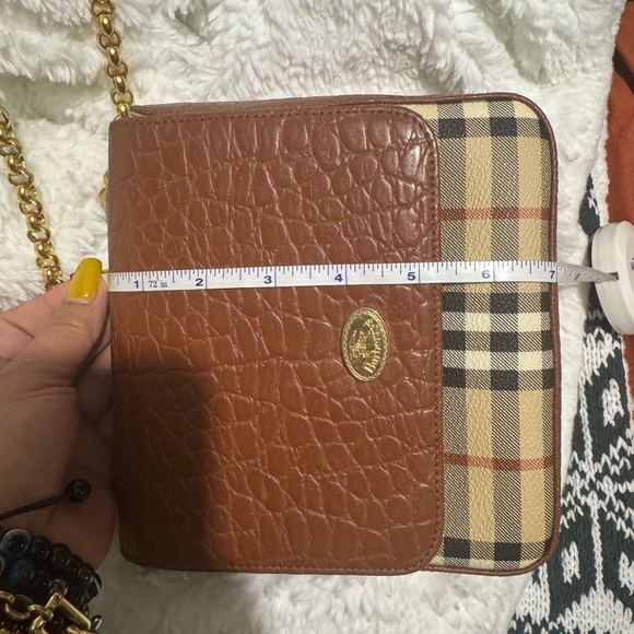Burberry Brown Leather Crossbody Bag with Gold Chain - Picture 13 of 15